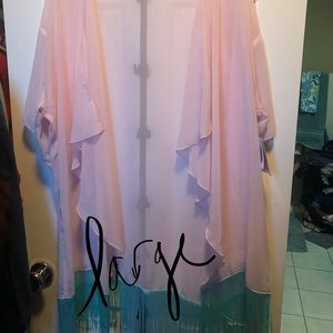 Light pink with pale teal fringe